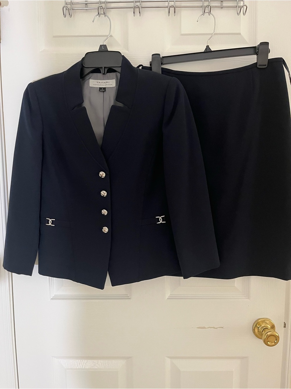 Tahari Black Women's Tailored Blazer with Pencil Skirt
